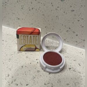 Estate Dark Red Eyeshadow